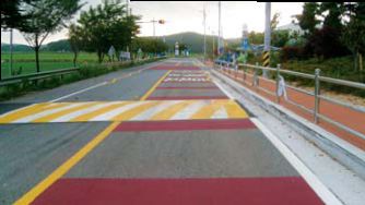 충남태안군고남초교앞